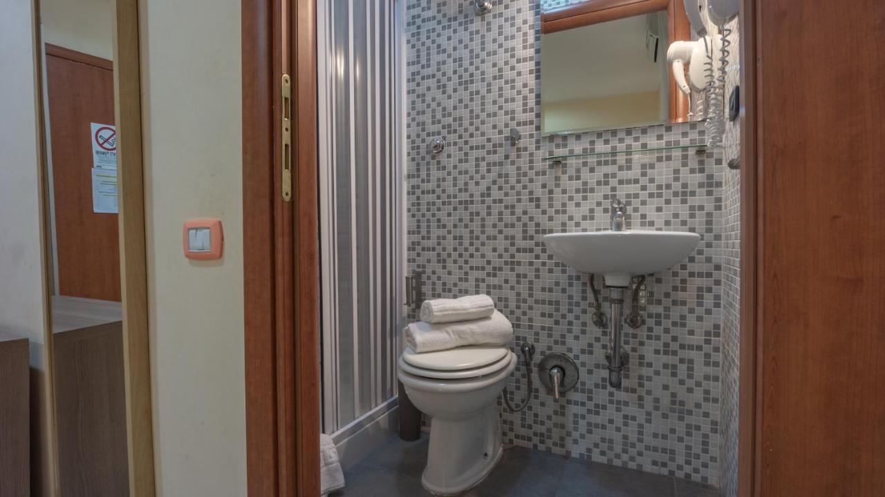 Domenichino Guesthouse Рим Екстер'єр фото